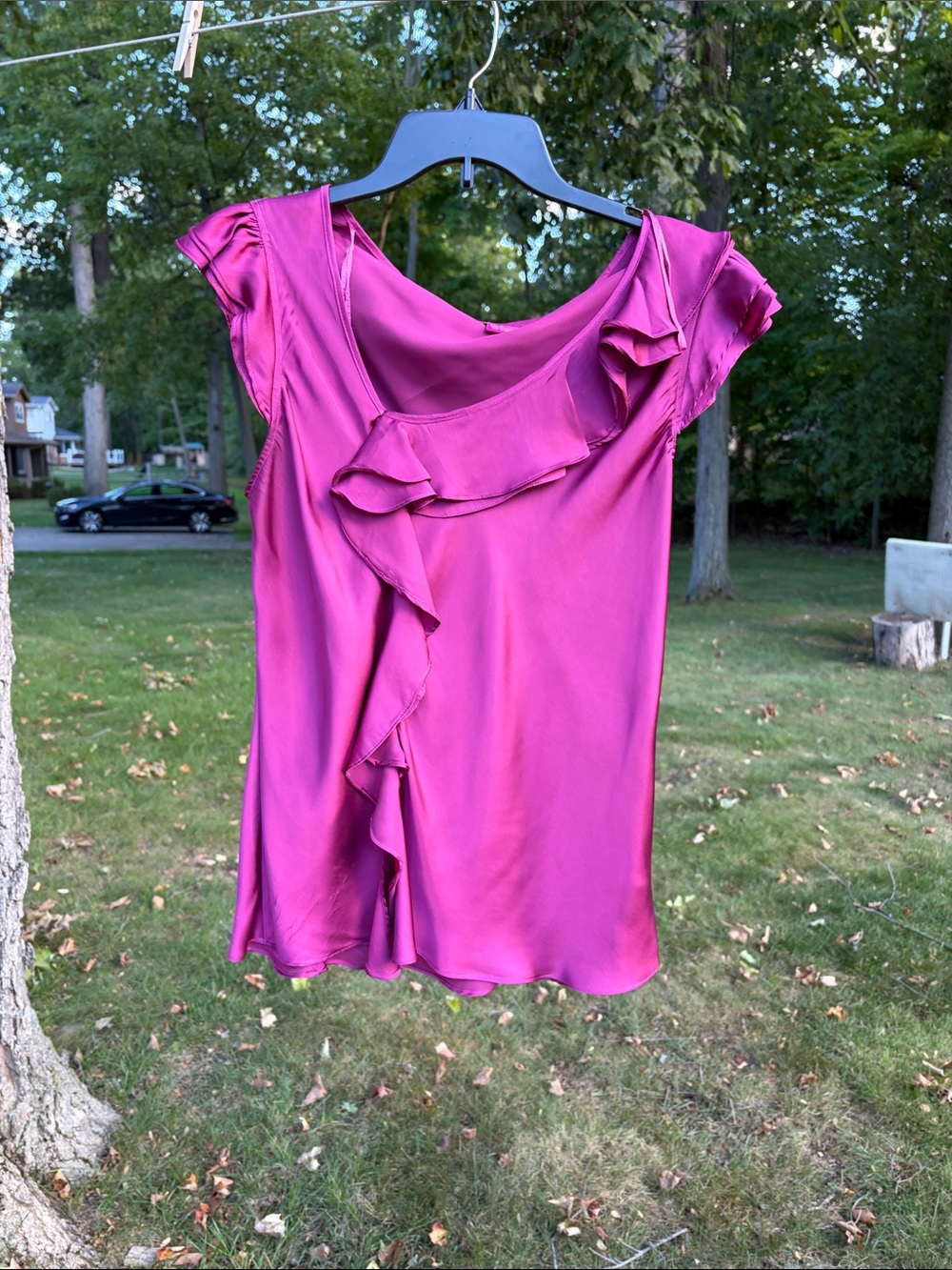 Magenta Ruffle Cap-Sleeve Women's Top size Lg